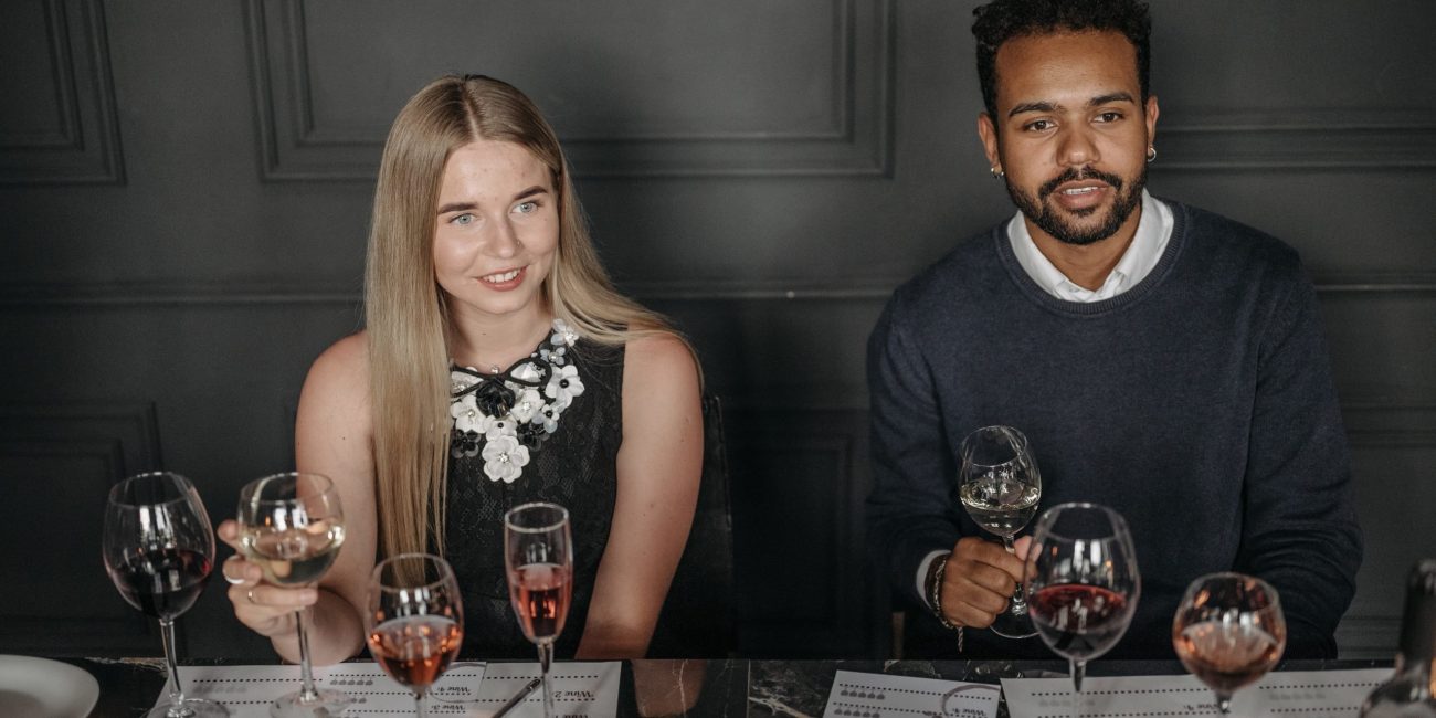 differenze-sommelier-degustatore-scaled